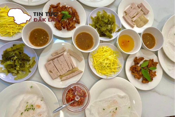 Tiệm Ăn Bánh Cuốn Bắc