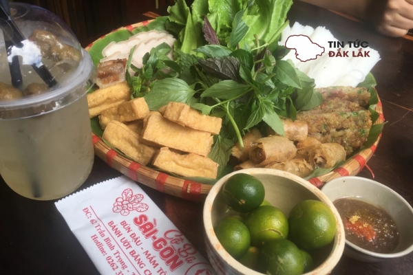 Bún đậu Cô Ba Sài Gòn