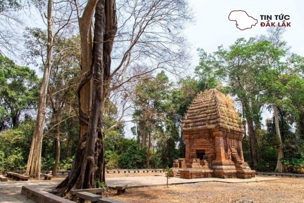 Lối Kiến Trúc Độc Nhất Vô Nhị Của Tháp Chăm Yang Prong
