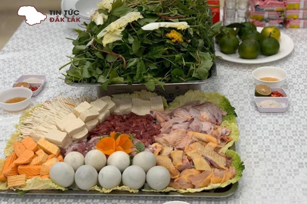 Nguồn Gốc Và Ý Nghĩa Của Món Lẩu Lá Rừng Trong Văn Hóa Vùng Tây Nguyên