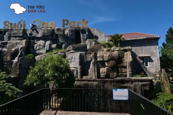 Những Điểm Lưu Ý Cho Du Khách Khi Đến Suối Ong
